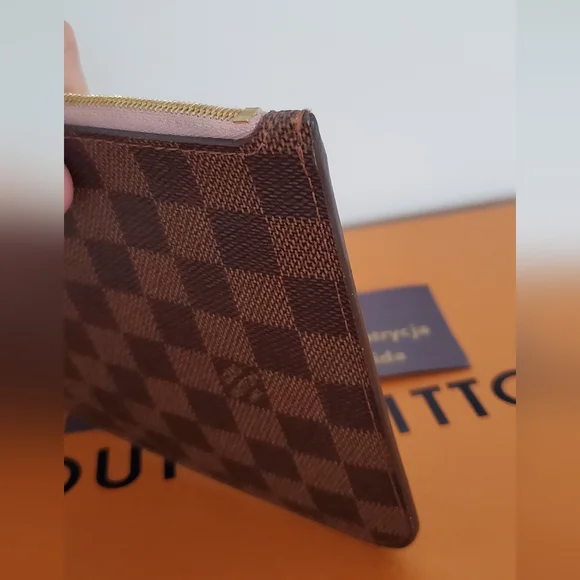 Louis Vuitton Neverfull MM GM pouch - Picture 8 of 14